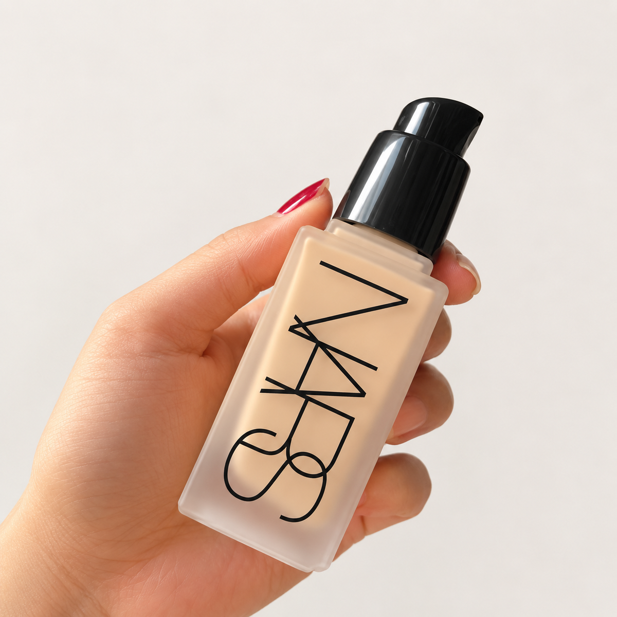 Nars all day luminous foundation